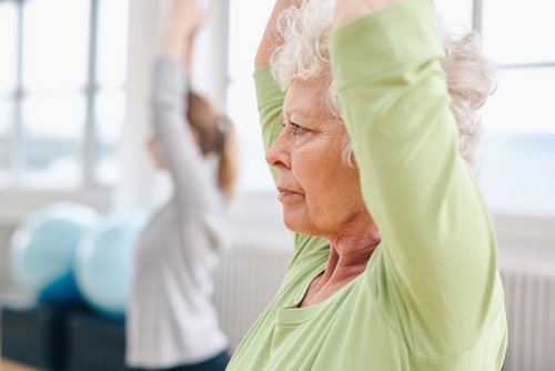 How Yoga May Benefit Alzheimer’s Symptoms And Support Prevention